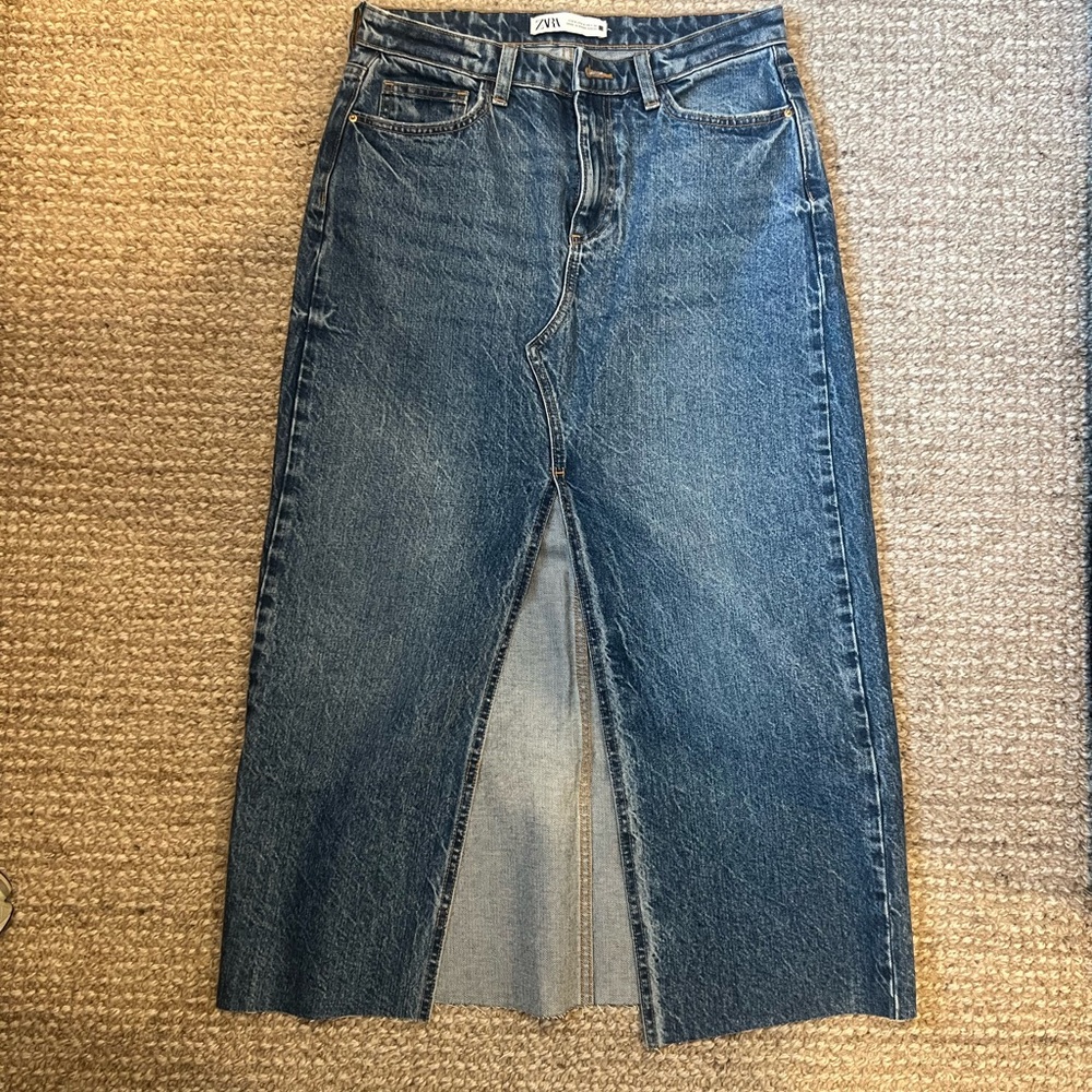 Zara Women's Blue Denim Skirt - Sz small
